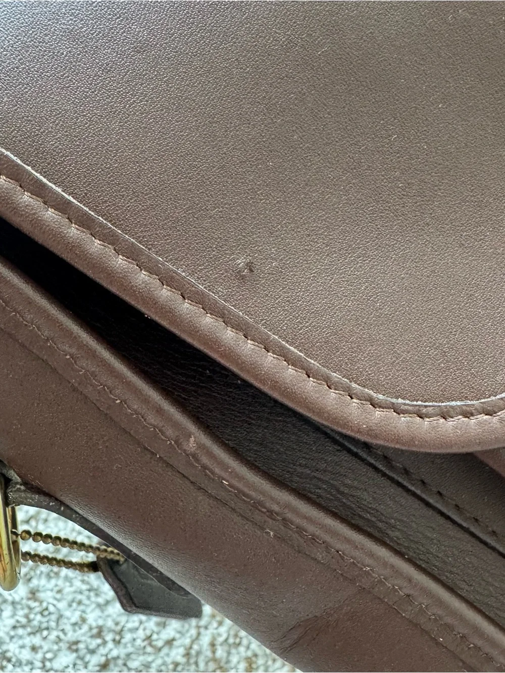 Classic Brown Leather Briefcase with Adjustable Strap